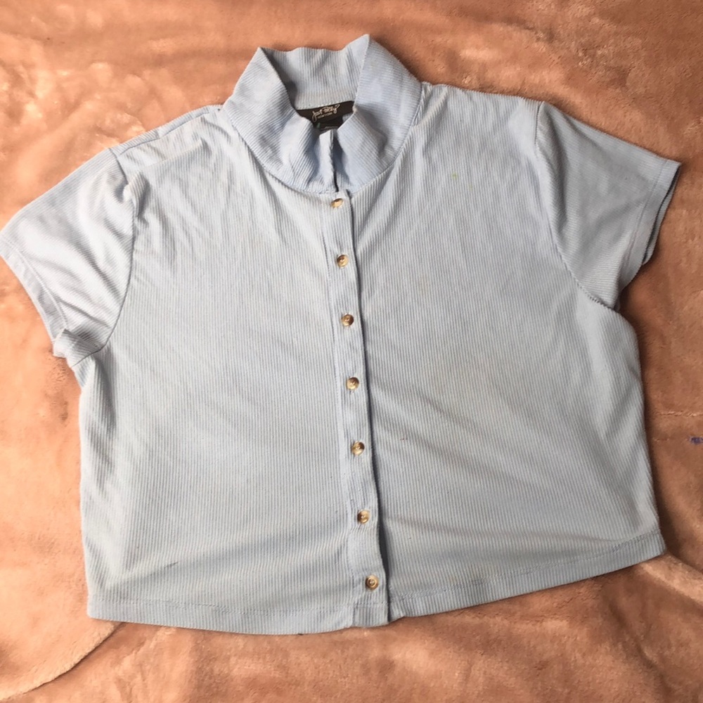 Button Collard Blue Crop Tee